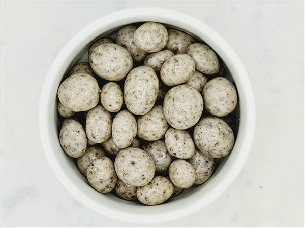 Cookies and Cream Peanut Chocolate